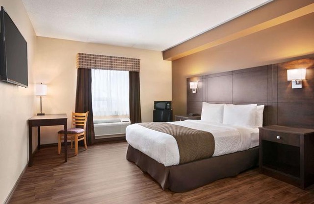 Days Inn by Wyndham Leamington