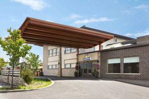 Days Inn 