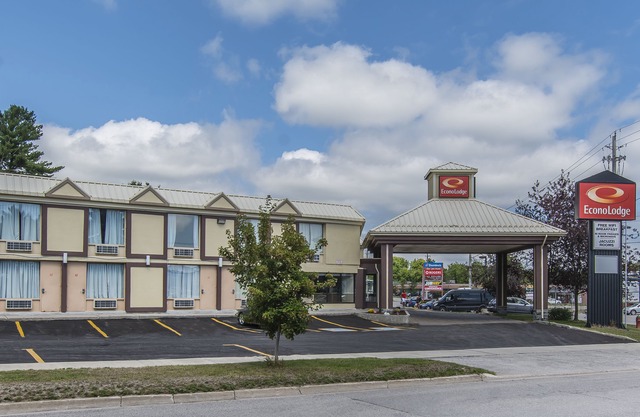 Econo Lodge Orillia 