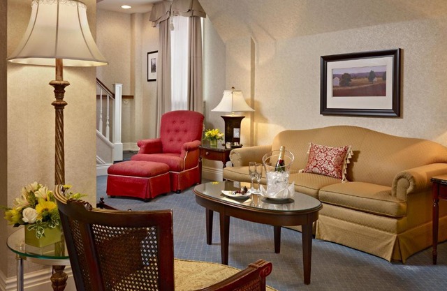 The Fairmont Hotel Macdonald 