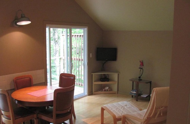 Frenchman Bay Cottages--The Flat