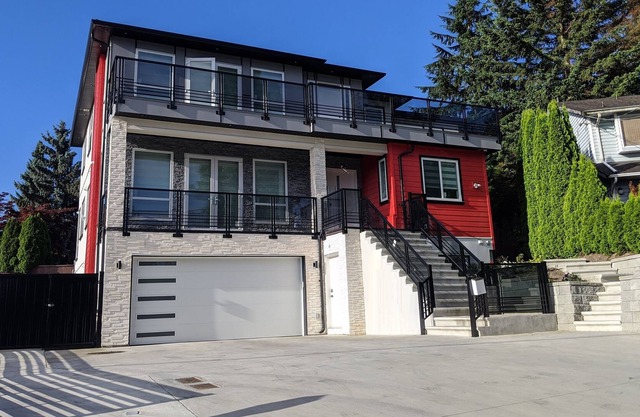 Fully furnished, private & brand new, high-end 2 bedrooms private suite