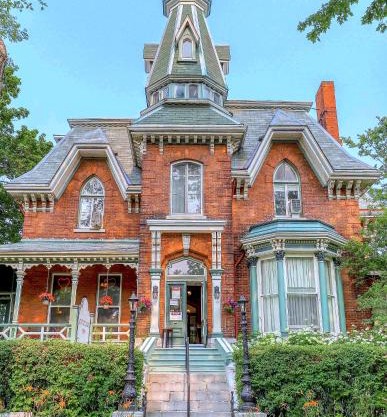 Hochelaga Inn 