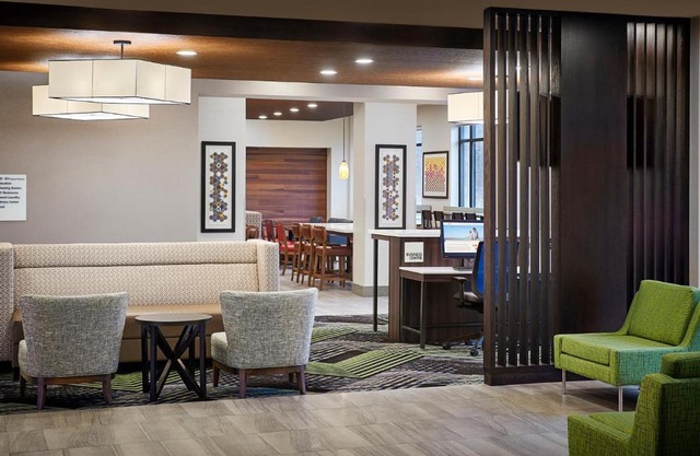 Holiday Inn Express Ihg Hotel 
