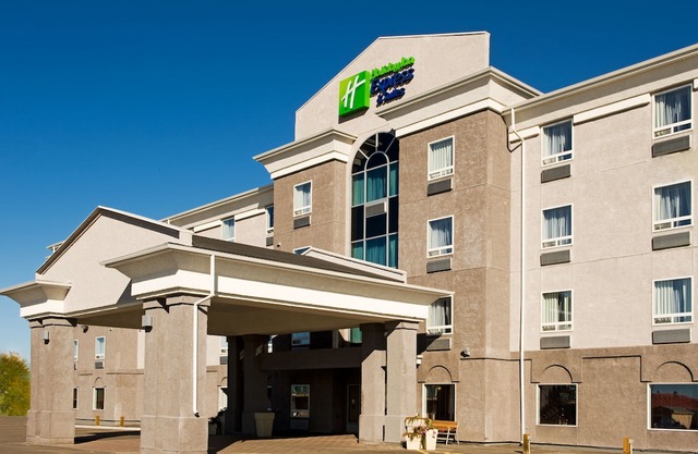 Holiday Inn Express Hotel & Suites Prince Albert, an IHG Hotel