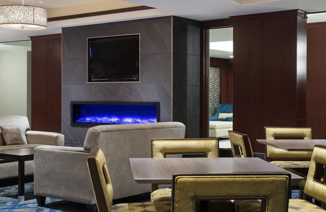 Holiday Inn Express & Suites Sherwood Park-Edmonton Area, an IHG Hotel
