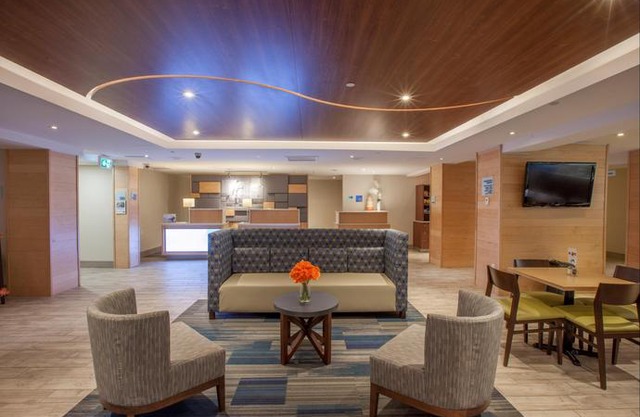 Holiday Inn Express Hotel & Suites Saint John Harbour Side