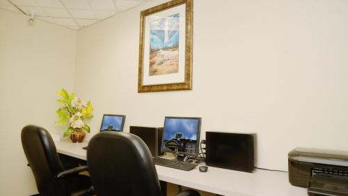 Holiday Inn Express Hotel Edson Ihg 