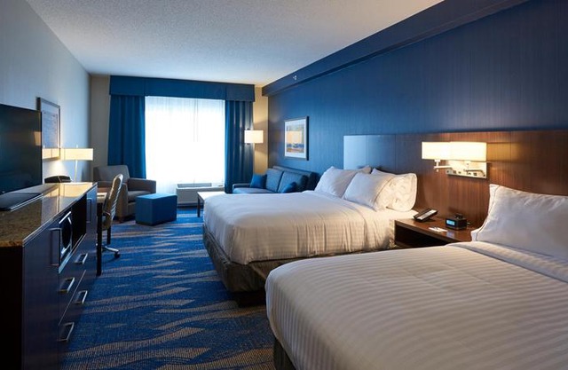 Holiday Inn Express & Suites St John's Airport
