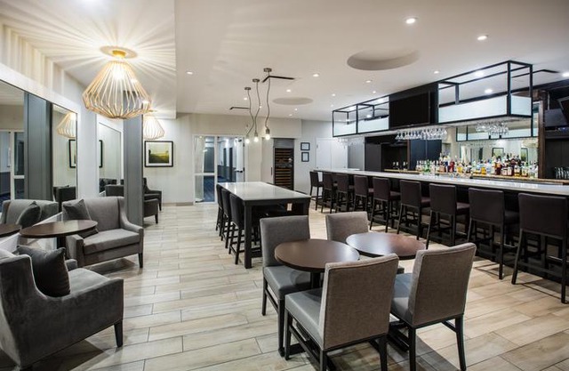 Holiday Inn & Suites Grande Prairie