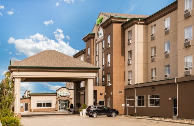 Holiday Inn & Suites Grande Prairie, an Ihg Hotel