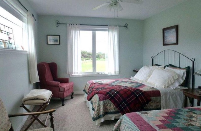 Johnson Shore Inn - PEI - Rooms 5 & 6 - Second Floor Triple - Queen bed and a twin