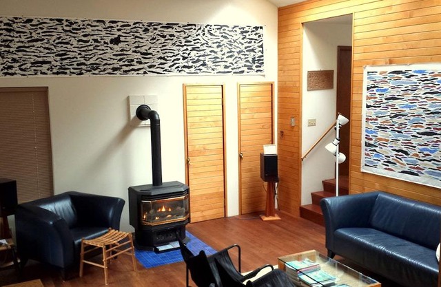 KEMA Hornby Island - House - Waterfront access on property across road