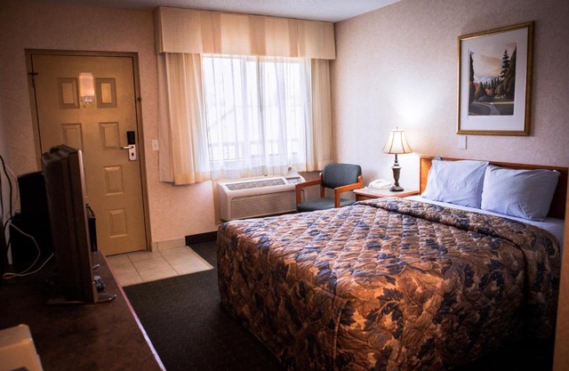 Langley Hwy Hotel 