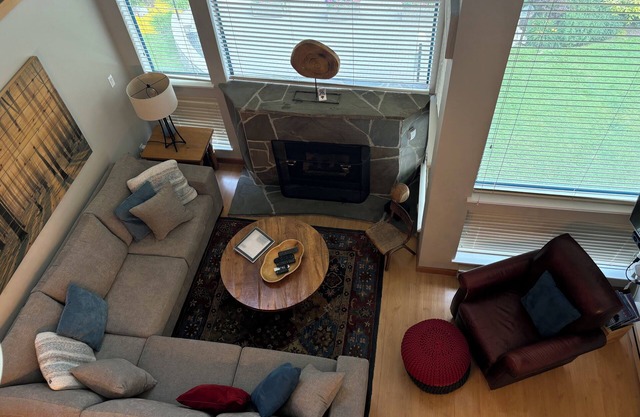 Largest Modernized Top Floor Condo in Greystone Lodge