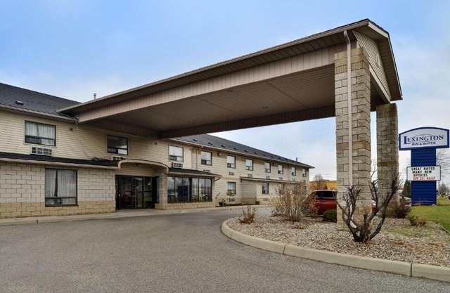 Lexington Inn 