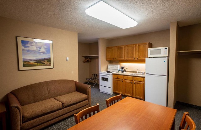 Lobstick Lodge 