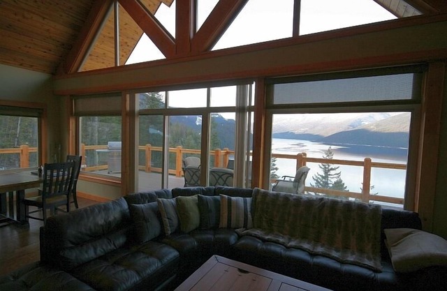 Cottage Mountain 