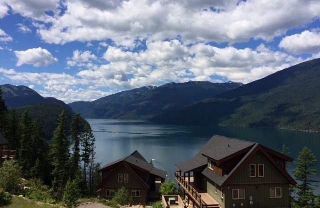 Luxury Cottage with Spectacular Lake & Mountain Views