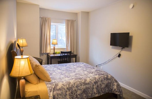 Midnight Sun Inn - Bed & Breakfast