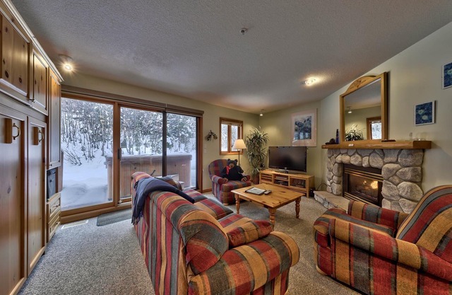 Snow Creek Village 