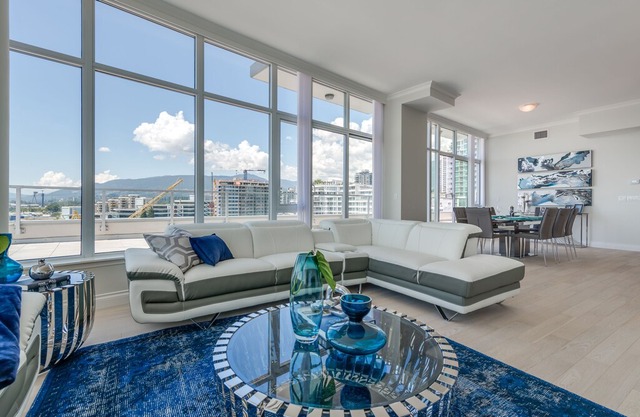 Penthouse Waterfront North Vancouver 3 Bedroom with Views, 4000 sq ft Patio