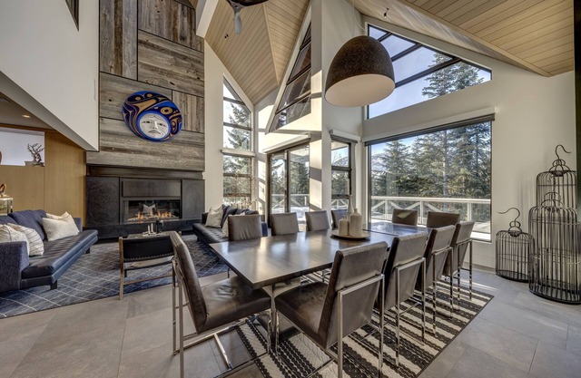 Pinnacle Ridge 3&4 - 7,000 sq. ft, Ski in Ski out, Private Hot Tub, Sauna, Billiards