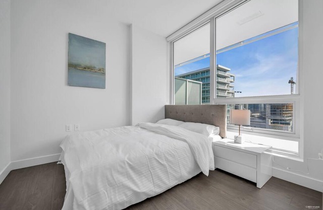 PPRM Tulip Richmond Centre 1BD & 1BA Condo