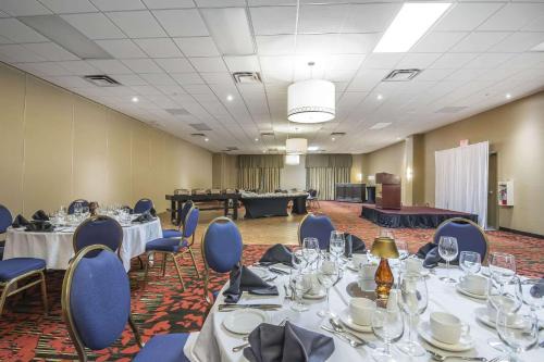 Quality Hotel Conference Centre Fort Mcmurray 