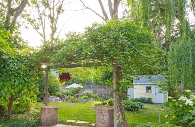 Queen Regent Bed & Breakfast