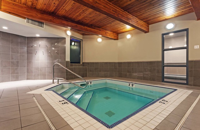 Ramada by Wyndham Kamloops