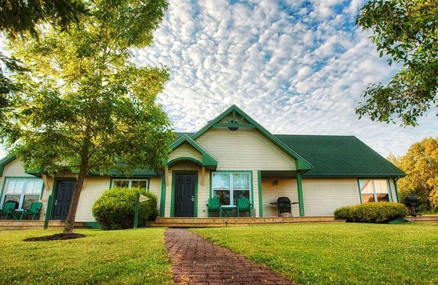 Rodd Brudenell River Resort - King Cottage