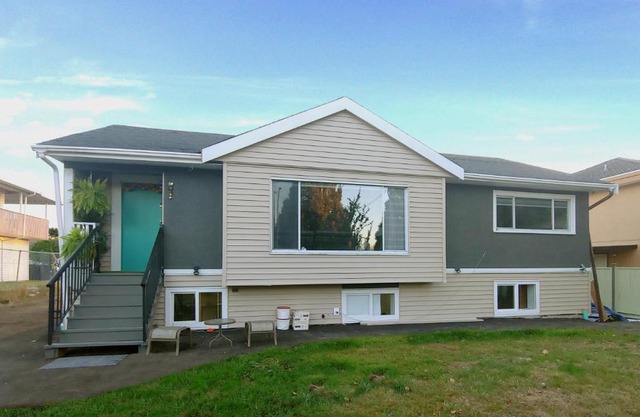 Sarla Villa Surrey 1 Bed Room 1 Washroom