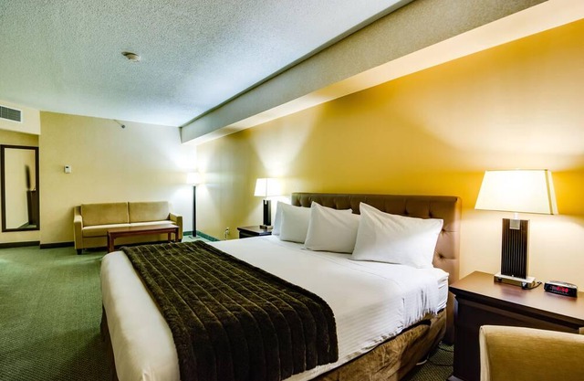 Sawridge Inn & Conference Centre Edmonton South