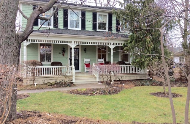 Scarlet Tunic Bed and Breakfast