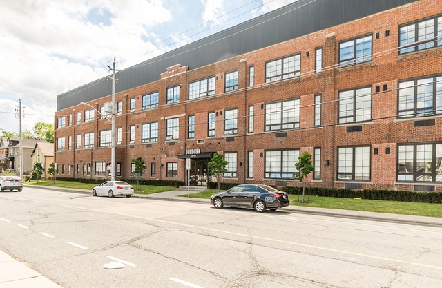 Simply Comfort. Dundurn Lofts