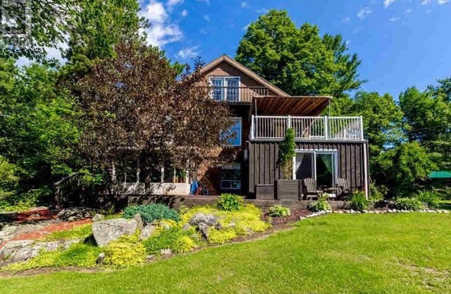Sunny Hilltop Hideaway on the Lake
