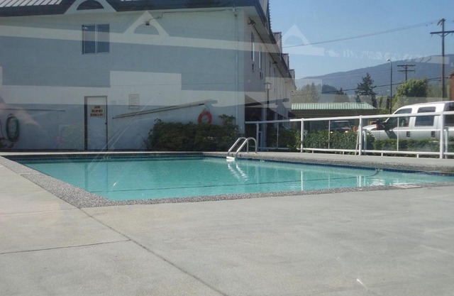 Surestay Hotel 