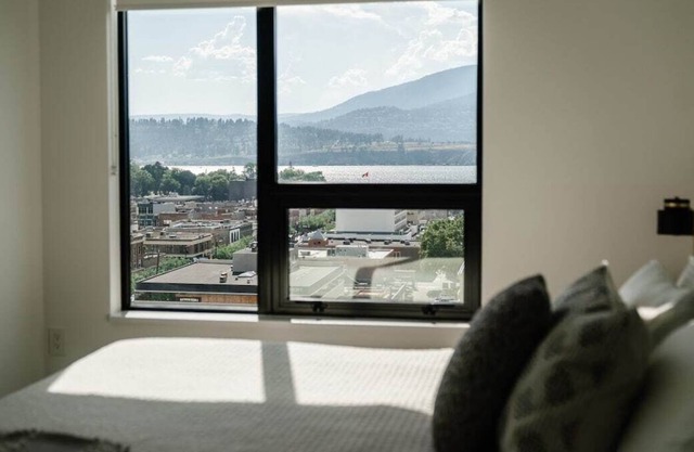 The Midi - Downtown Kelowna