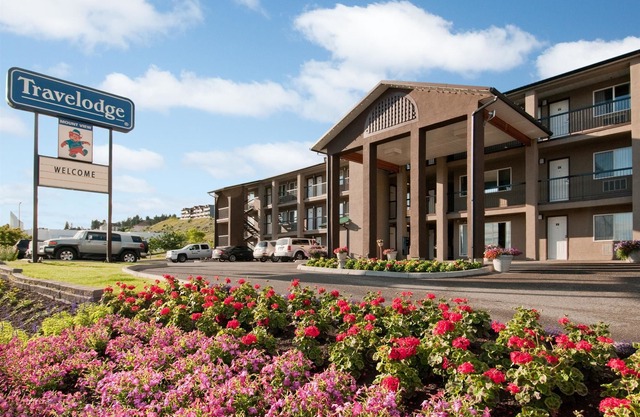 Travelodge by Wyndham Kamloops Mountview