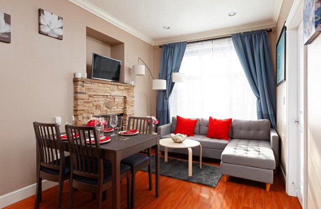 Vancouver 3BDR Suite in Convenient Community