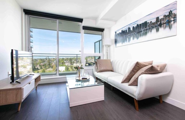 Vancouver marine gateway sweet condo