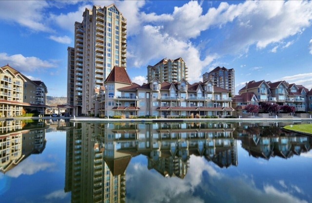 Waterfront, Lake View, 2 Bedroom, 2Bath Condo on 9th floor