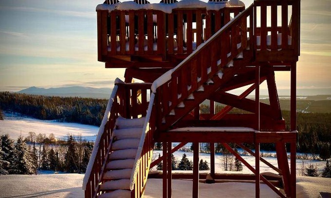 Saint Romain Ski Chalet | 113 m² Chalet ∙ 3 bedrooms ∙ 7 guests