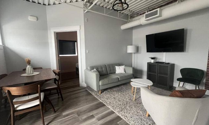 Moncton Apartment | 117 m² Serviced apartment ∙ 3 bedrooms ∙ 6 guests