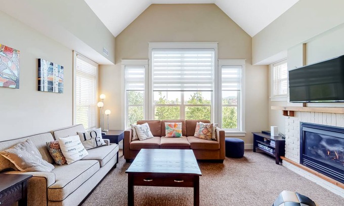 The Blue Mountains Condo | 134 m² Condo ∙ 3 bedrooms ∙ 8 guests