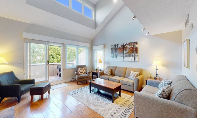 The Blue Mountains Condo | 139 m² Condo ∙ 3 bedrooms ∙ 8 guests