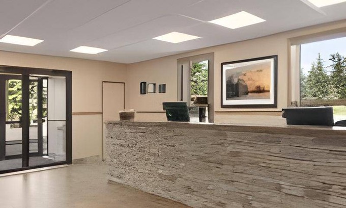 Red Deer Hotel | 193 m² Hotel ∙ 6 guests