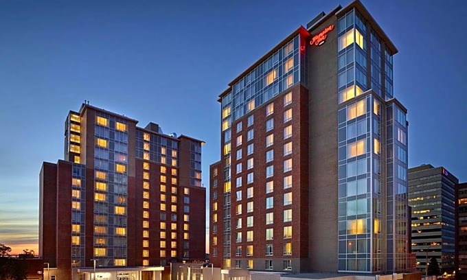 Downtown Halifax Hotel | 2-Star Hotel ∙ Hampton Inn by Hilton Halifax Downtown