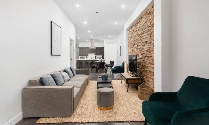 Old Montreal Apartment | 2000 m² Apartment ∙ 4 bedrooms ∙ 10 guests